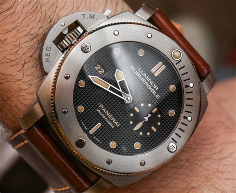 panerai luminor submariner|panerai luminor submersible review.